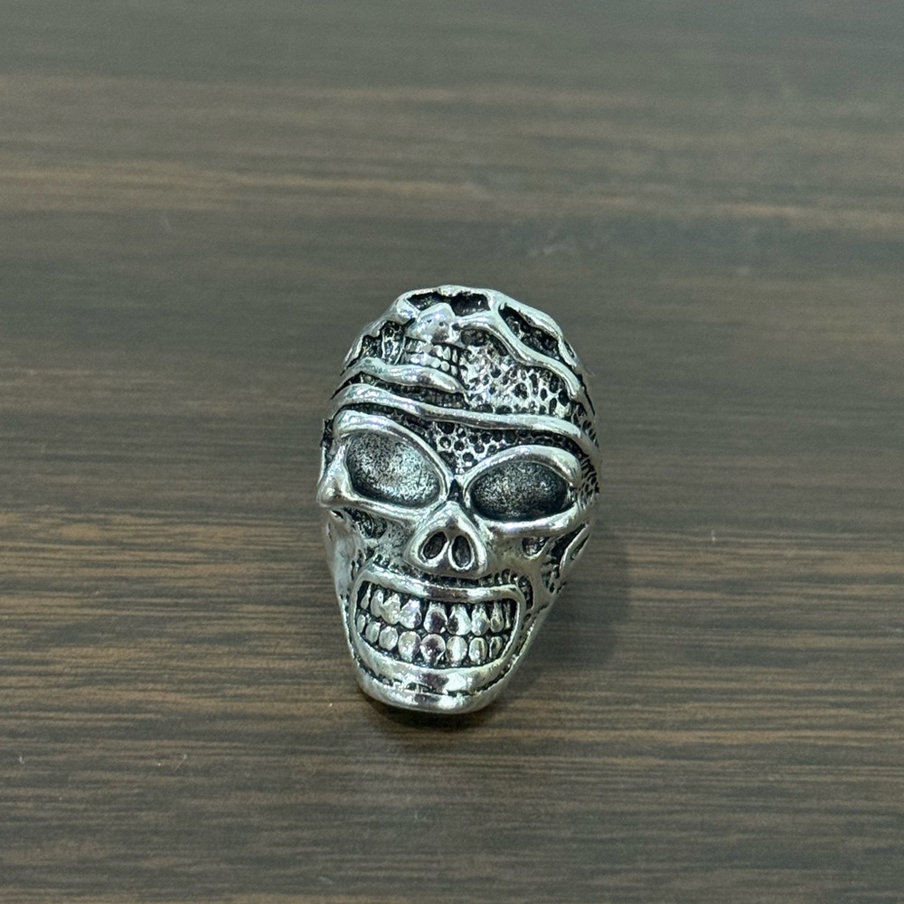 Silver Skull Ring